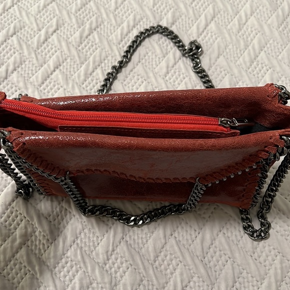 Designer style Leather crossbody bag from Italy - Picture 5 of 10